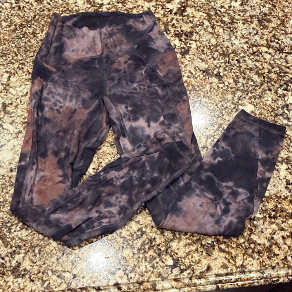 lululemon athletica Tie-Dye Leggings in Black and Brown